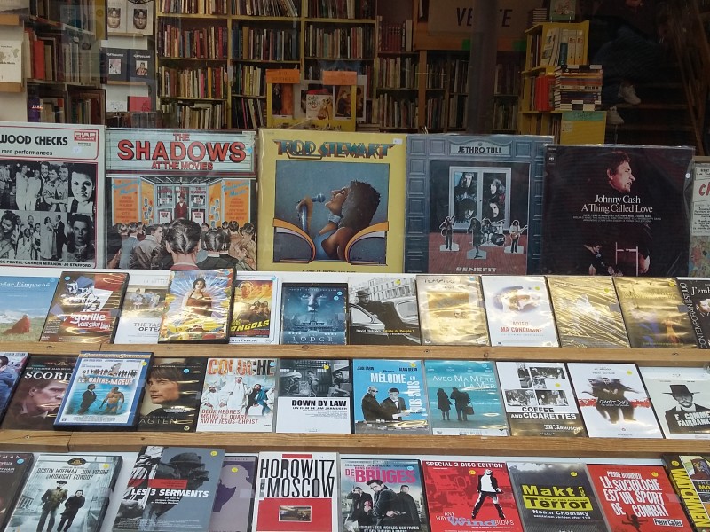 Evasions à Bruxelles - Unabhängige Buchhandlung - Buch-, Musik- und DVD-Geschäft | Boncado - photo 2